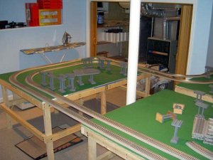 Laying the outer and inner track sections with Lionel's Fastrack - 1/2006