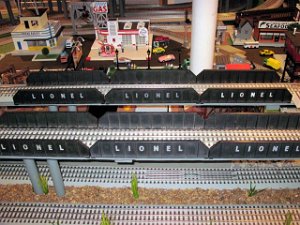 Series of Lionel Girder Bridges - 7/2009